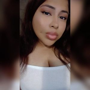 Meet your Posher, Raquel